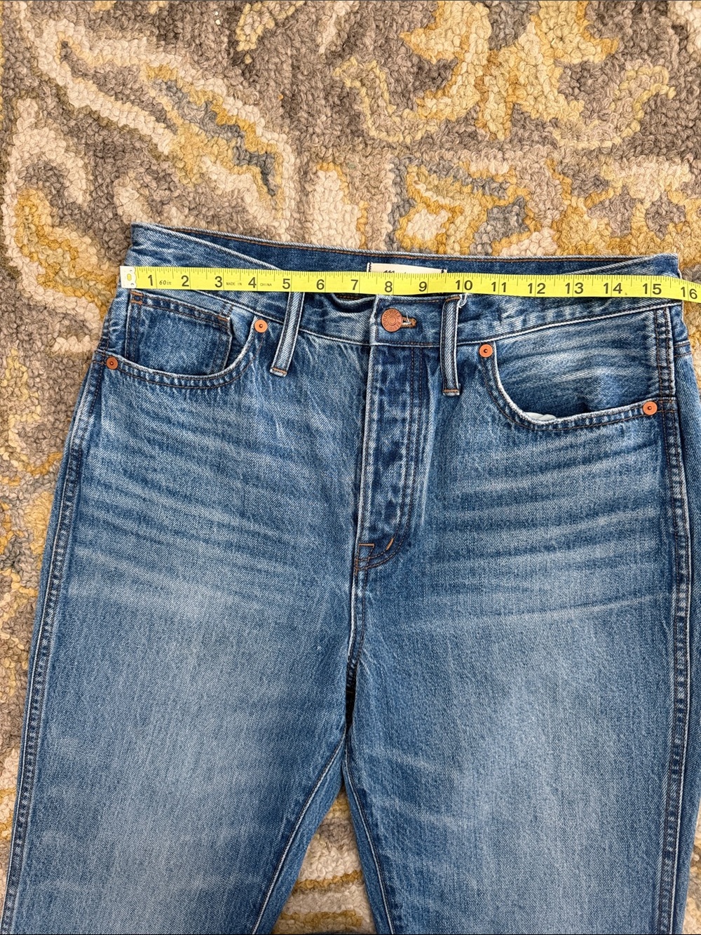 Madewell Stovepipe Straight-Leg Jeans in Medium Blue Wash - Picture 5 of 7